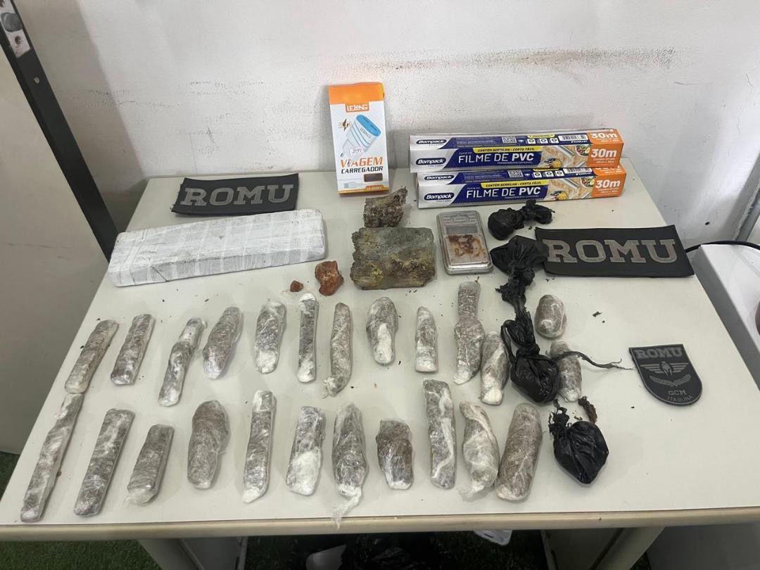 ROMU APREENDE DROGAS APÓS TROCA DE TIROS