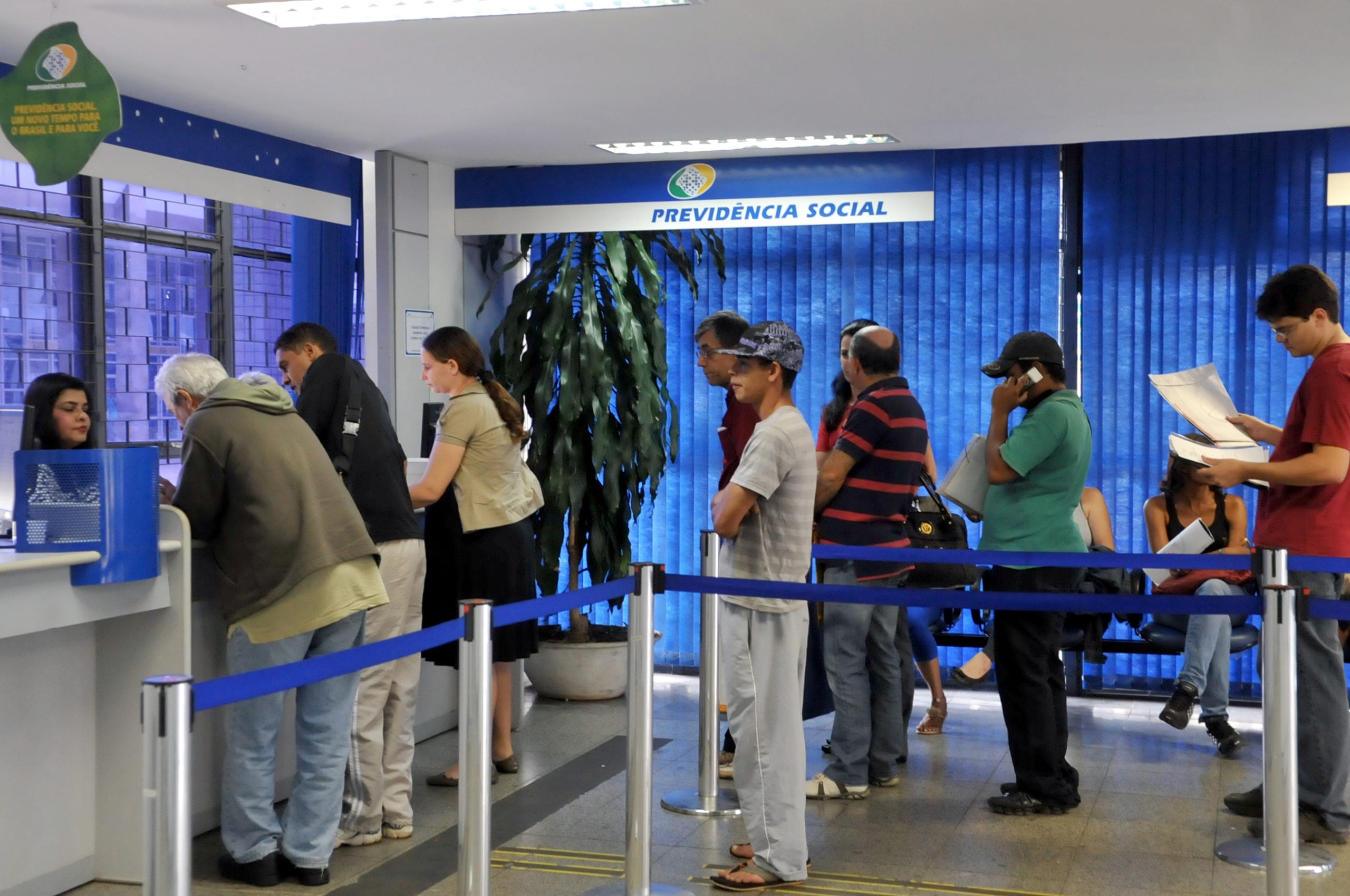 INSS ABRE MAIS DE 13 MIL VAGAS DE ATENDIMENTO