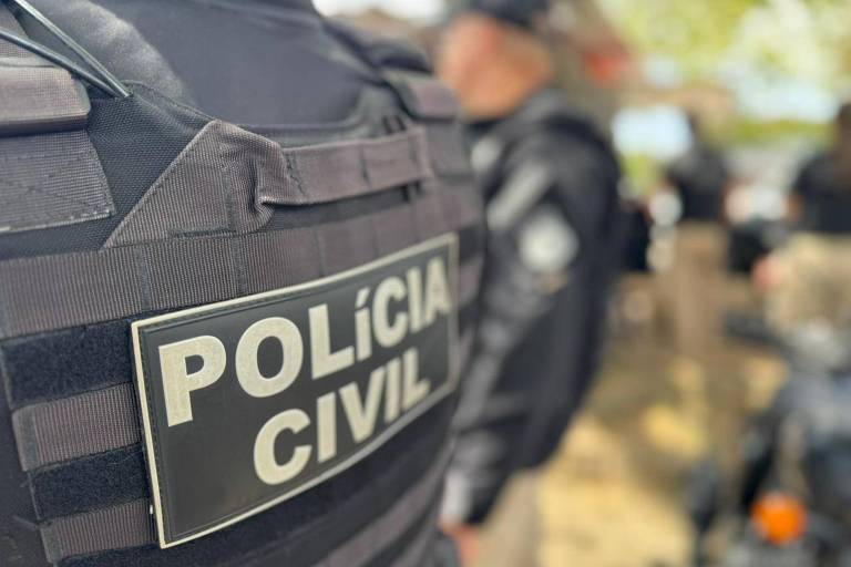 HOMEM É MORTO E FILHO É APONTADO COMO SUSPEITO